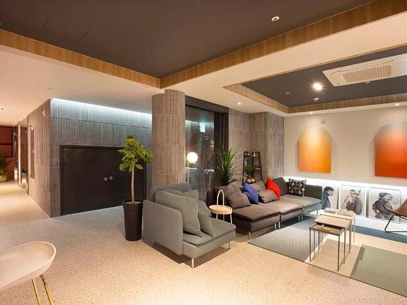 Brown Dot Hotel Джинджу Екстериор снимка