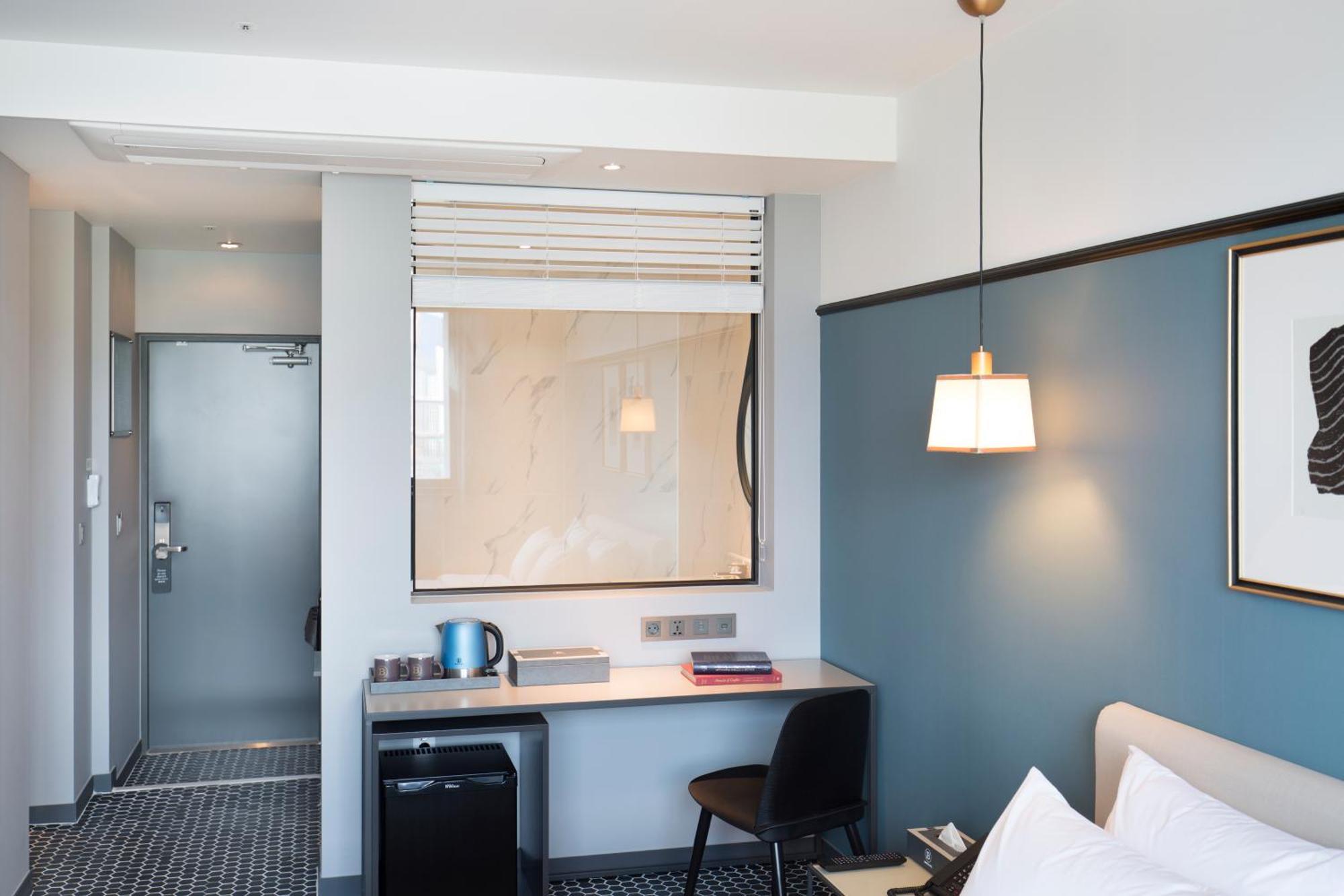 Brown Dot Hotel Джинджу Екстериор снимка