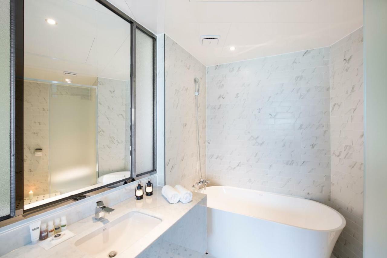 Brown Dot Hotel Джинджу Екстериор снимка